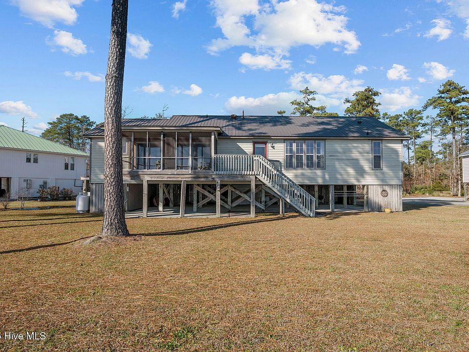 1st image of 341 Neuse Winds Drive
