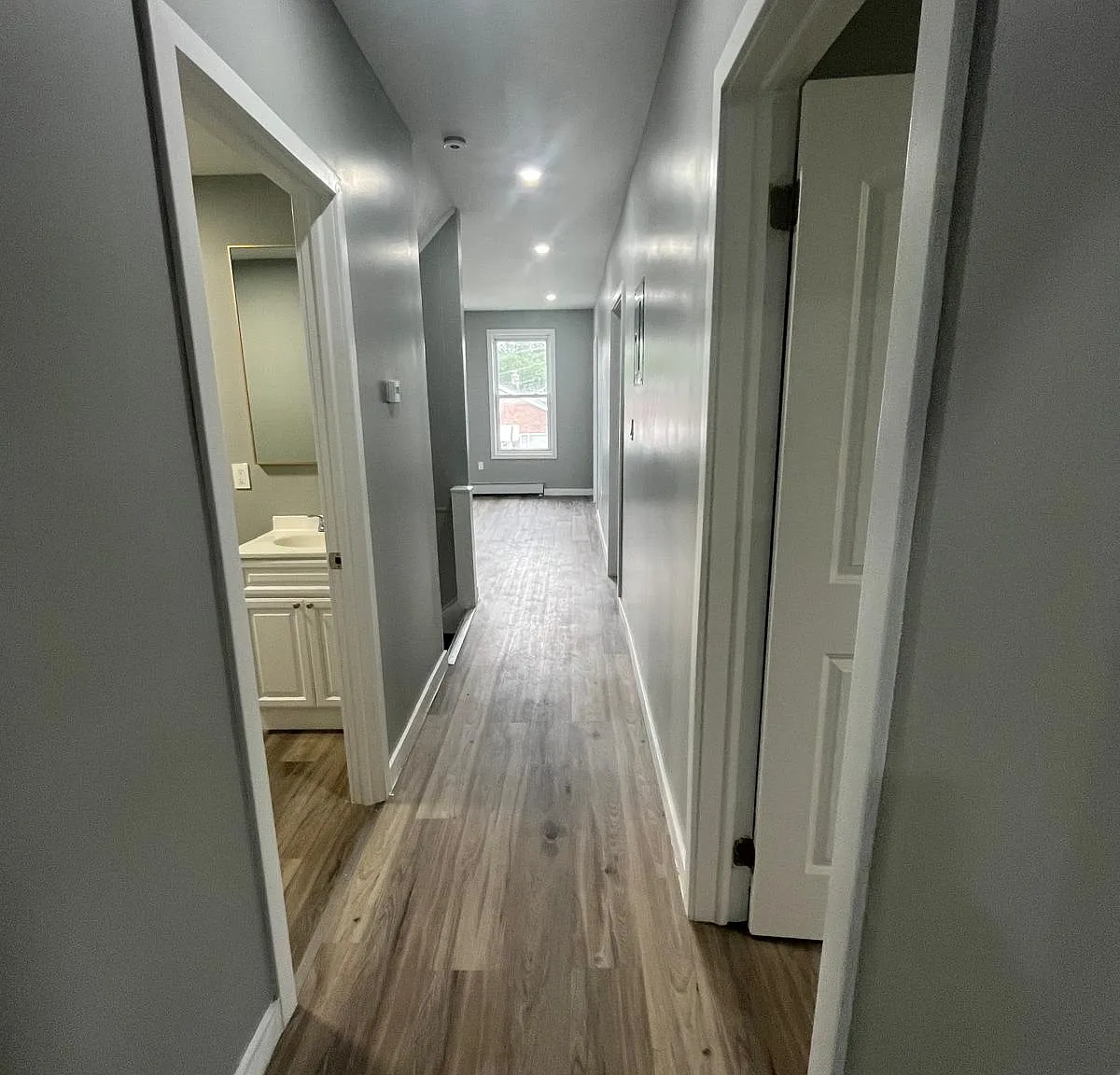 3 bed, $1,500 — Photo 3