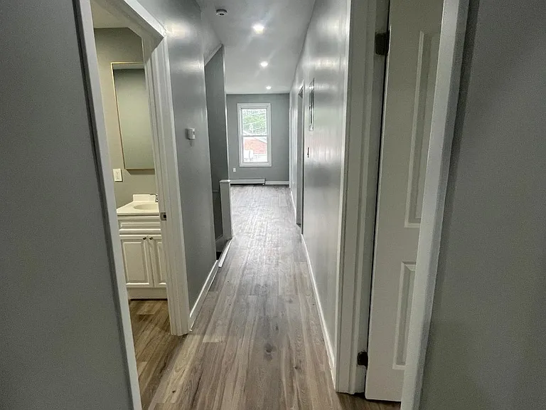 57 Waller St #2 — Photo 3
