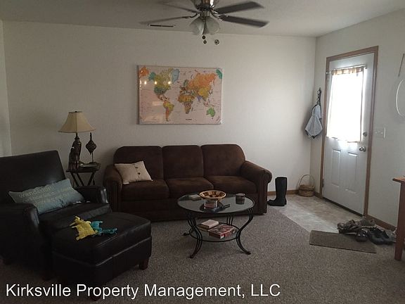 5th image of 307 S First St APT D