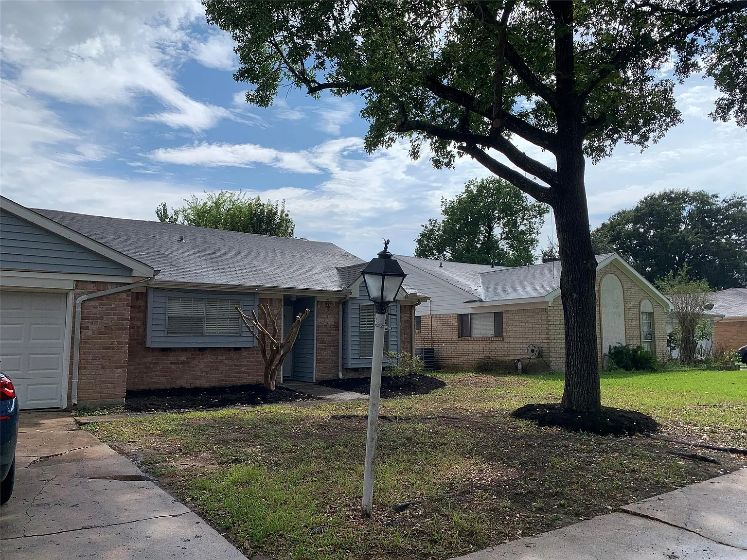 3 bed, 2.0 bath, 1432 sqft, $1,650 — Photo 1