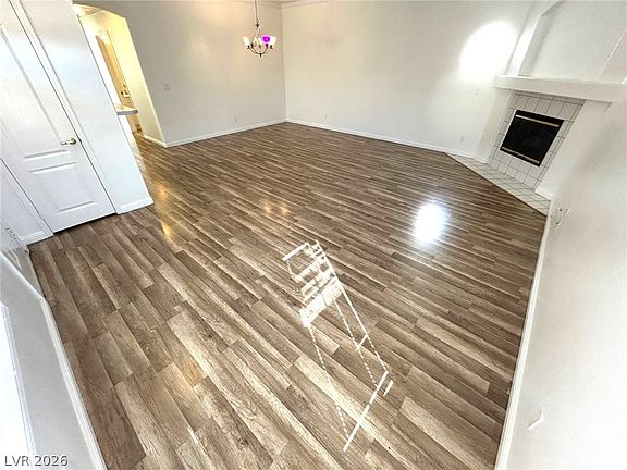 5th image of 1900 N Torrey Pines Dr Unit 217