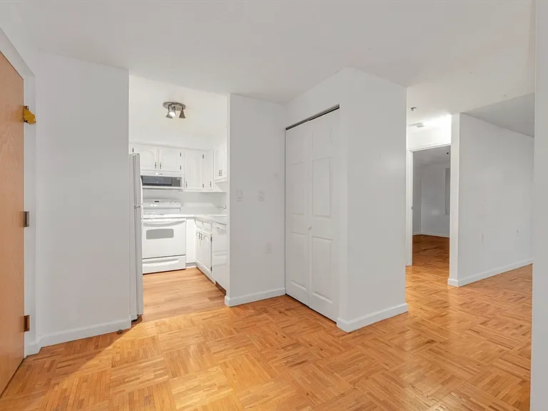 357 Commercial St #219 — Photo 3