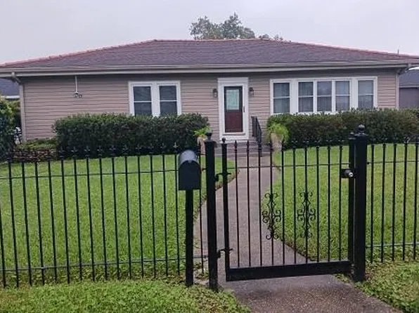 8018 Trout Rd, New Orleans, LA 70126