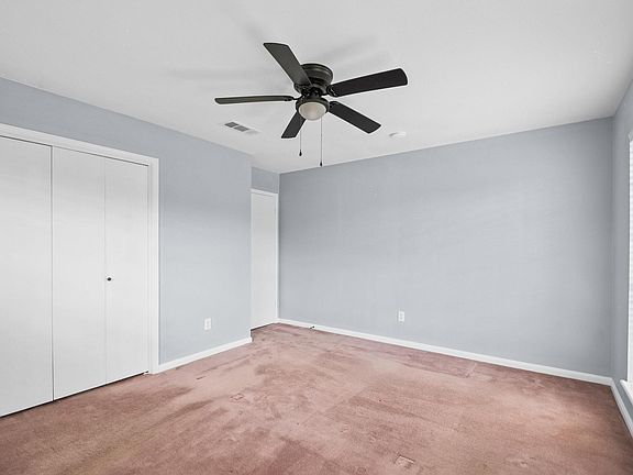 5th image of 10610 Stover St