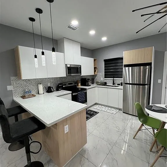 1421 Iris Ave #1 — Photo 5