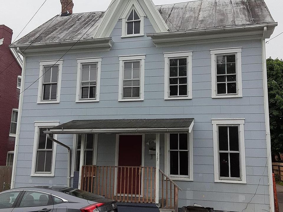 1st image of 117 E Lee St