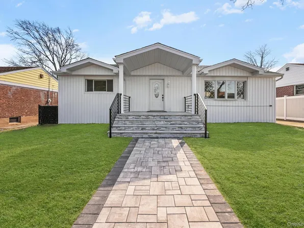 2243 Leighton Road, Elmont, NY 11003