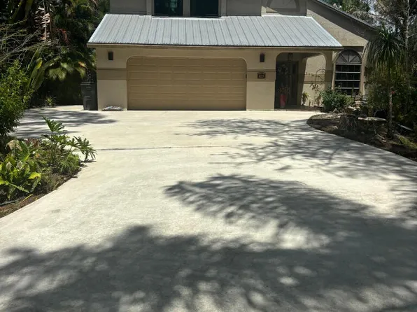 8259 N 155th Pl Place N, Palm Beach Gardens, FL 33418