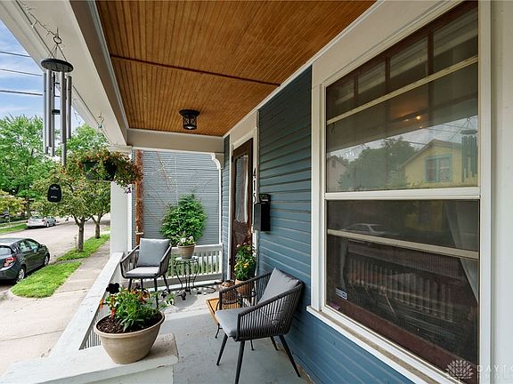 5th image of 415-417 Adams St