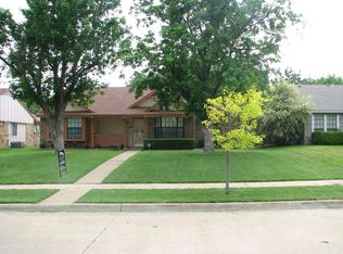 2121 Pueblo Dr, Garland, TX 75040