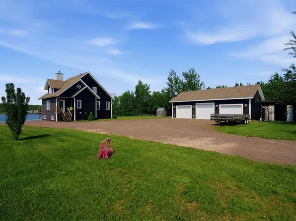 4 Riverbank Road, Bishop's Falls, NL A0H1C0