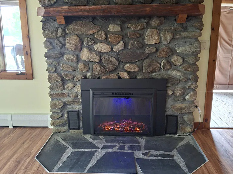 85 Winter Rd — Photo 5