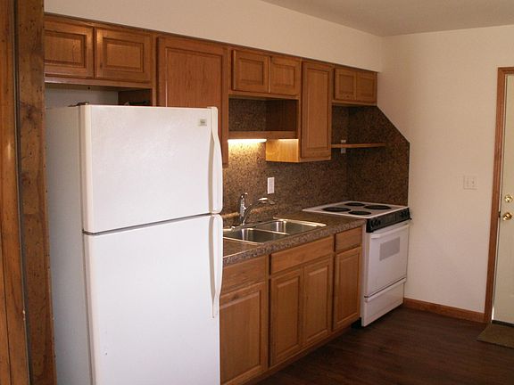 4th image of 715 Bluejay Dr