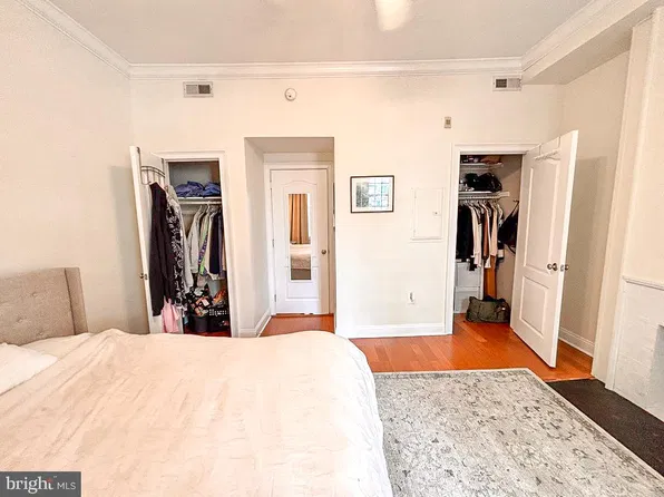 1931 Spruce St APT 3A, Philadelphia, PA 19103