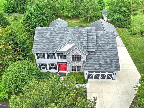 2nd image of 45 N Allwood Dr