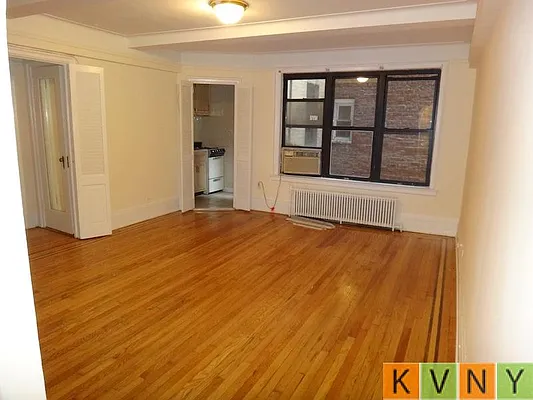 Rented by KVNY Soho | media 20