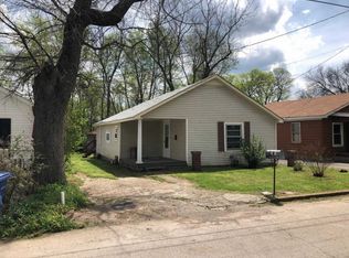 303 Glass St, Mount Pleasant, TN 38474