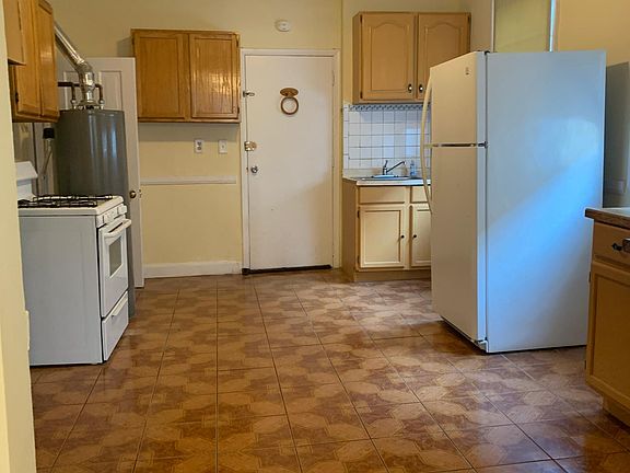 4th image of 2429 W Cortland St #Sf