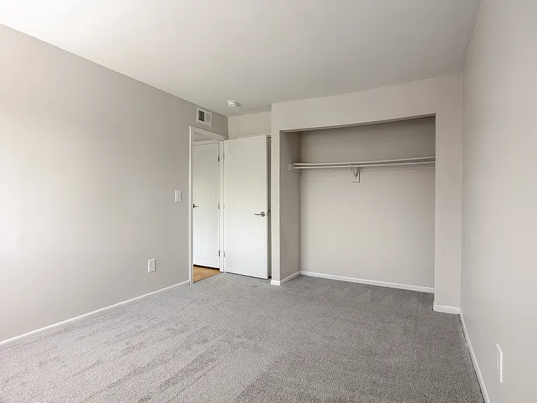 4653 Refugee Rd — Photo 13