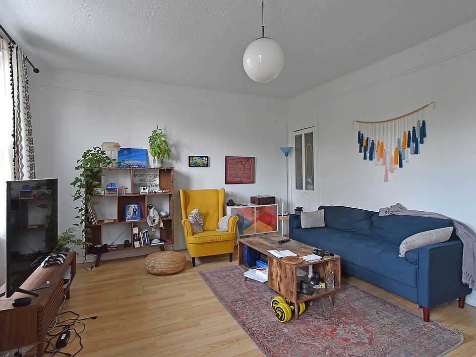 1st image of 22-32 36th St #2F