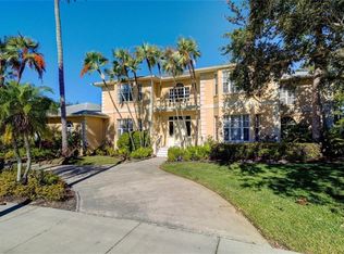 152 Coe Rd, Belleair, FL 33756