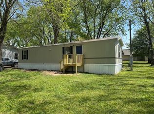 107 Longview Ave, Fayetteville, TN 37334