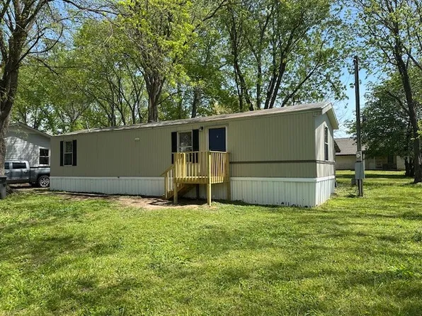 107 Longview Ave, Fayetteville, TN 37334