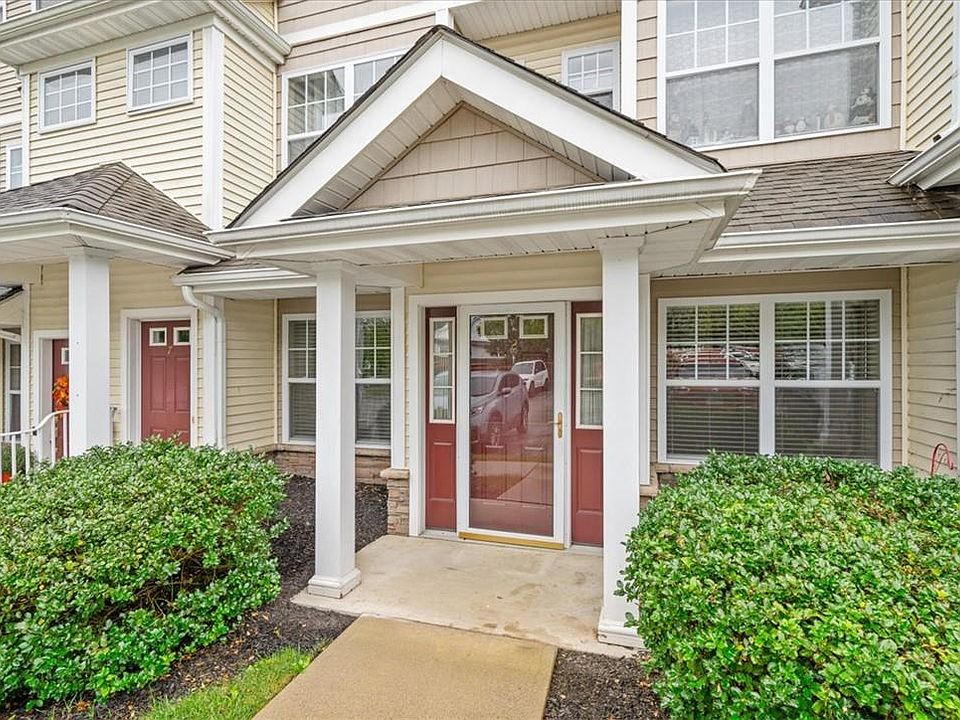 1st image of 25 Fairways Drive #2