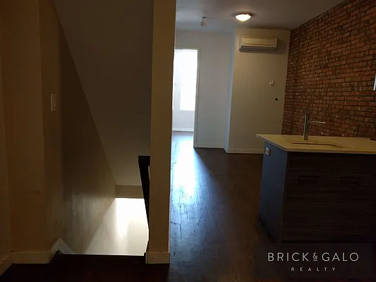 Rented by BRICK & GALO REALTY CORP | media 9