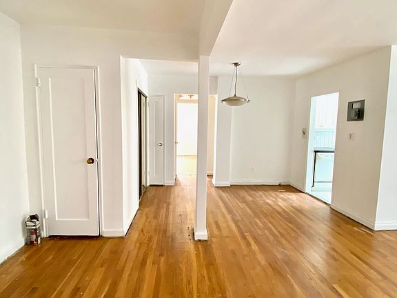 3rd image of 2280 Burnett St APT 2I