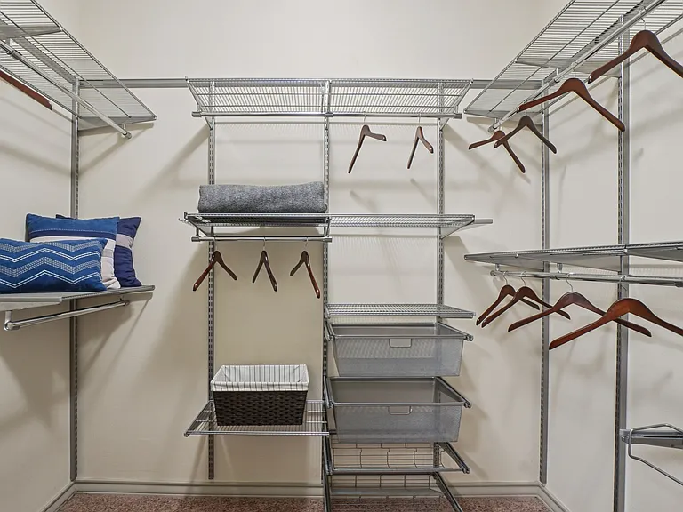 Mercer Crossing Apartments — Photo 9