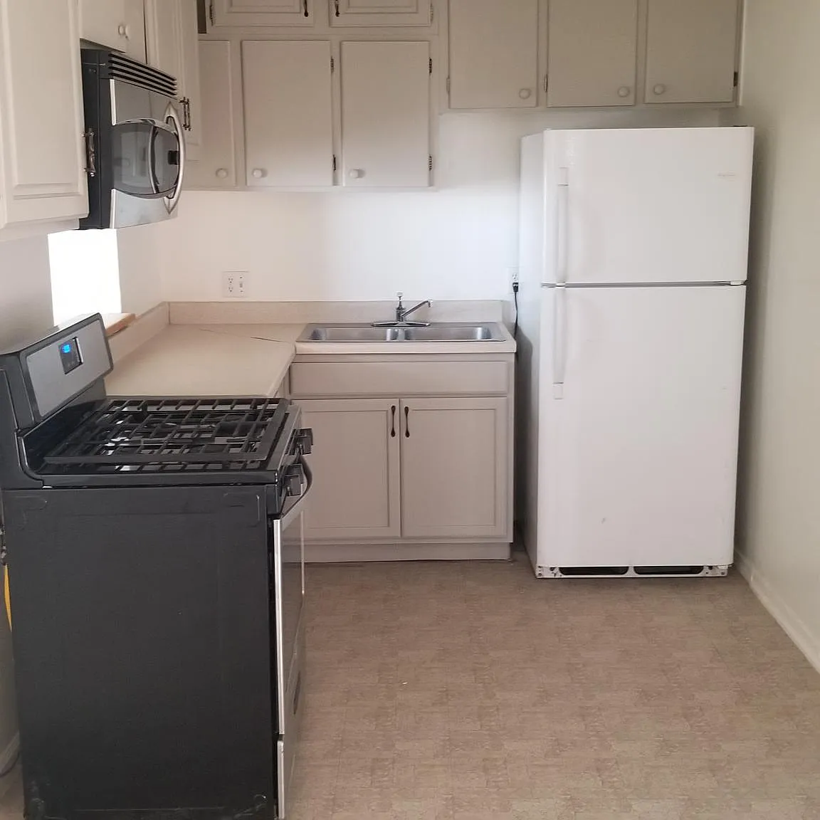2800 Vail Ave SE — Photo 4