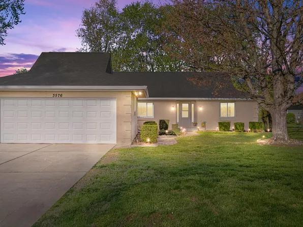 3576 E Atherton Ln, Baneberry, TN 37890