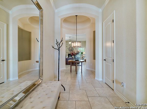 4th image of 25323 Estancia Cir