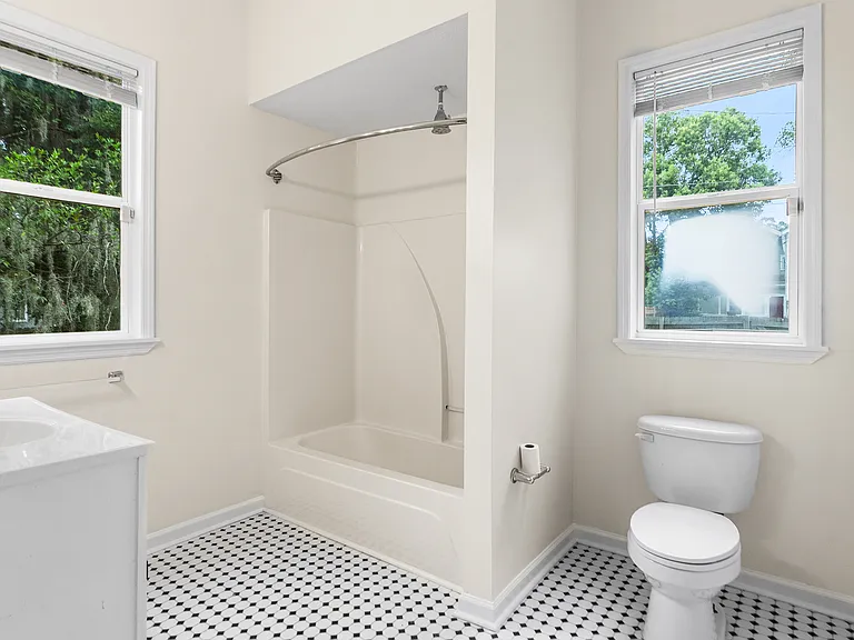 1113 E Park Ave #A — Photo 19