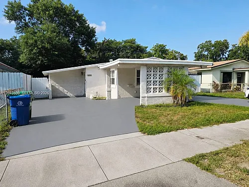 2820 NW 14th Ct Photo 1