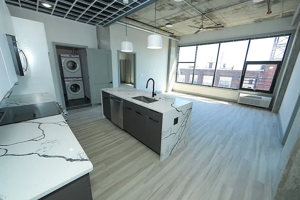 2 bed, 2.5 bath, $2,675 — Photo 2