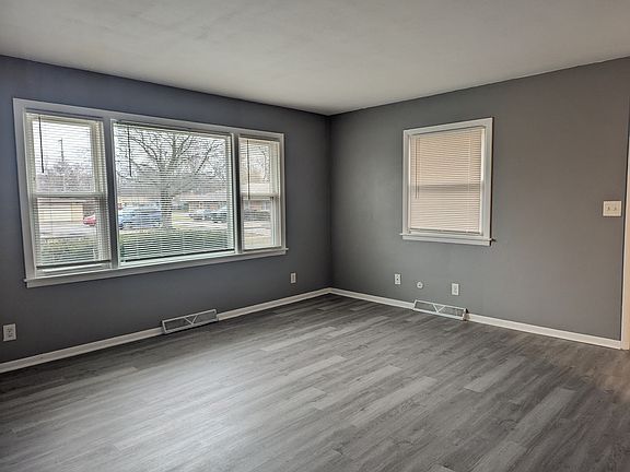 3rd image of 3312 Darwood Dr APT A