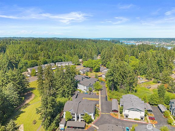 4th image of 1409 Evergreen Park Drive SW #203