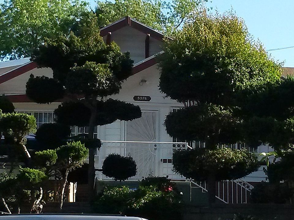 2nd image of 5376 Irvington Pl