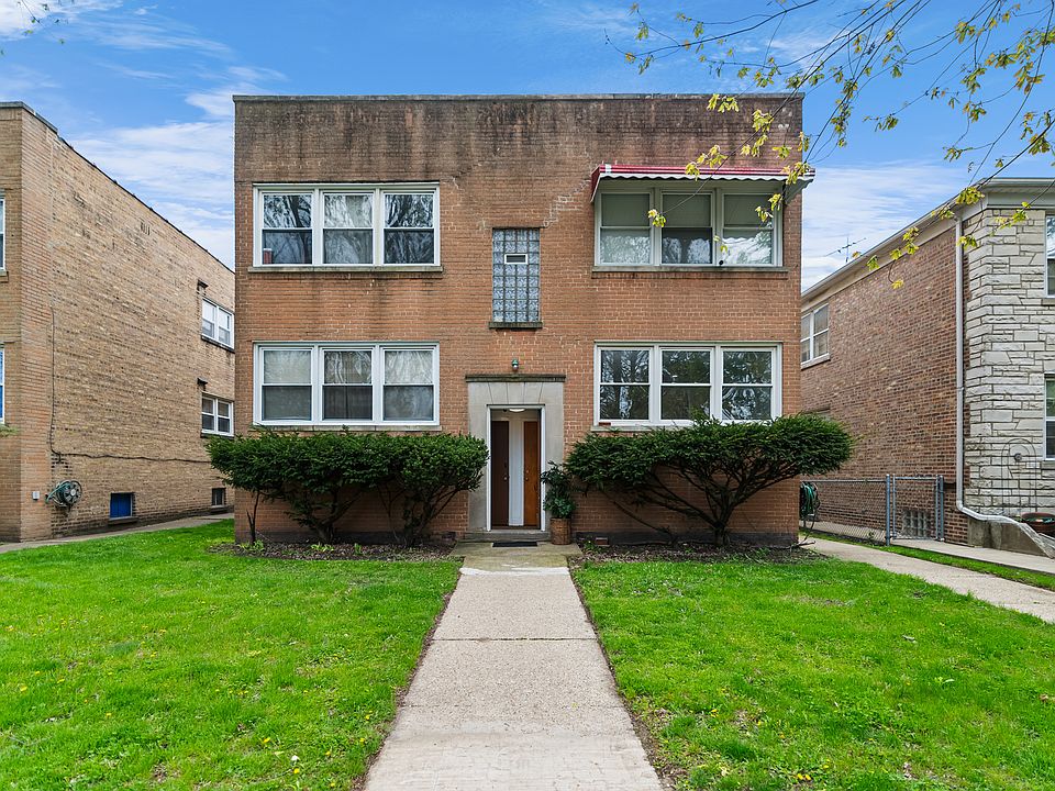 1st image of 2823 W Balmoral Ave APT 1W