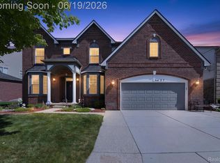 6827 Blackwell, Utica, MI 48317