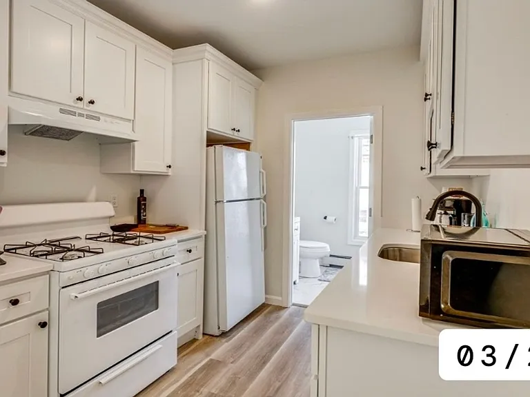 53 Hall St #B — Photo 4