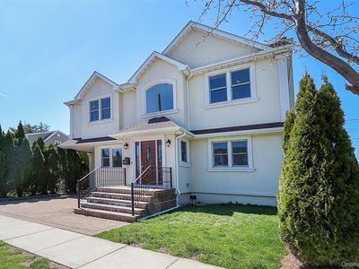489 Emory Road, Mineola, NY, 11501