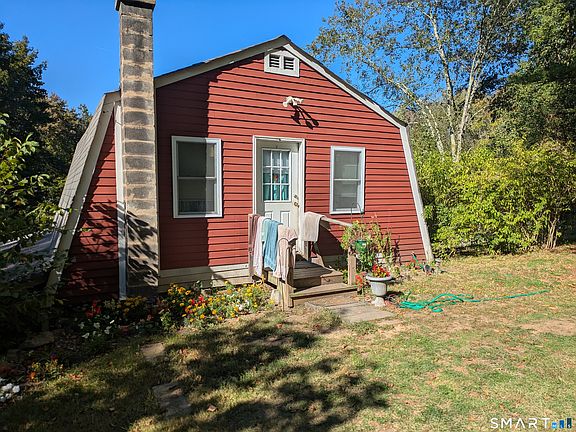 4th image of 541 Benson Road