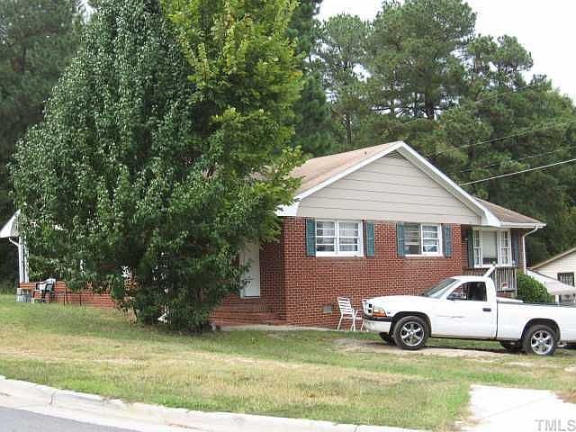 2nd image of 1111 Evans Rd