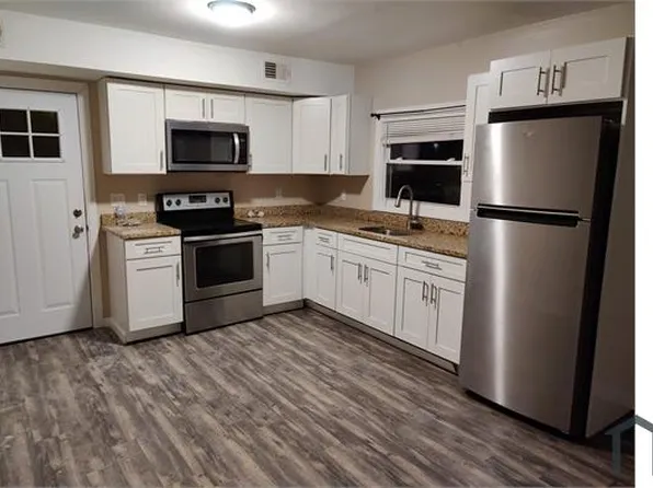 53 Vannatta St, Washington, NJ 07882