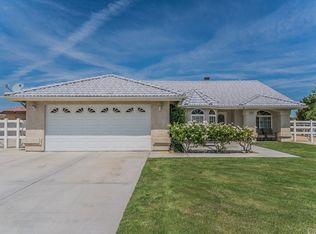19140 Saddle Ln, Apple Valley, CA 92308