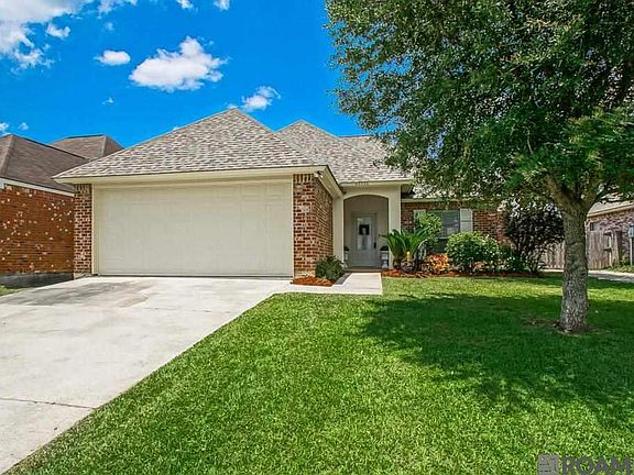 3rd image of 40326 Creekway Cove Ct